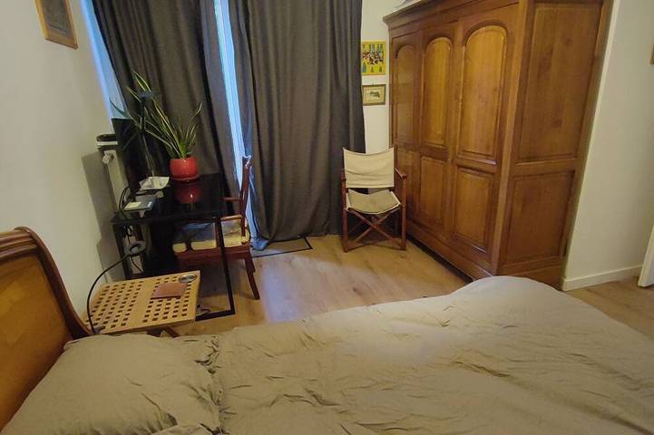 Large room near metros 7 and 14 in Le Kremlin-Bicêtre, Val-de-Marne