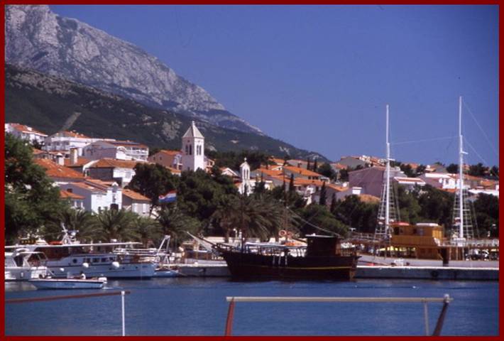 Ferienwohnung für 3 Personen, mit Meerblick und Ausblick sowie Terrasse in Baska Voda - 3