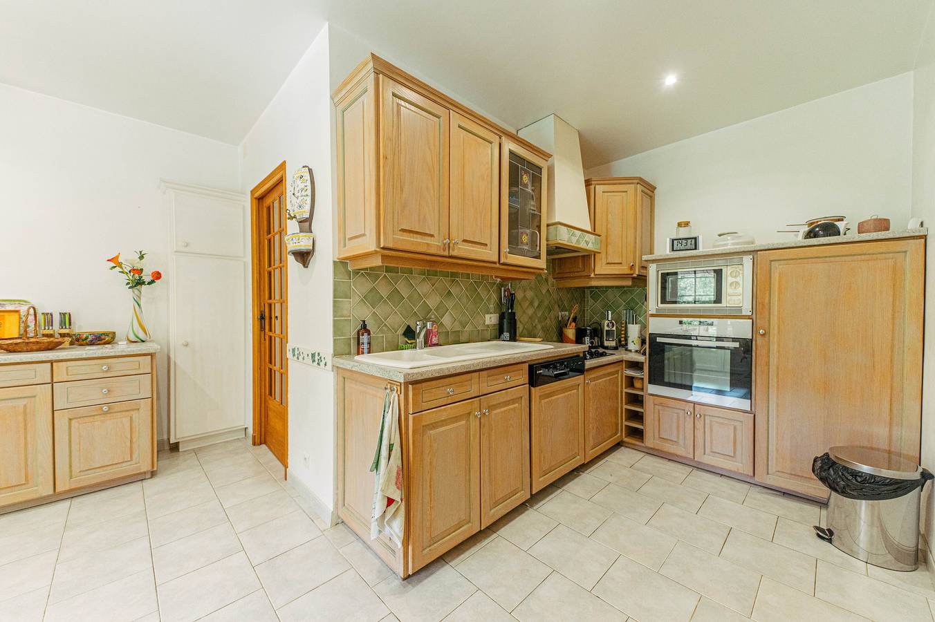 Ganze Wohnung, Villa Hokiss – Private Xxl-Pool, Tennis, ruhiger Park in der Provence in Le Muy, Draguignan Region