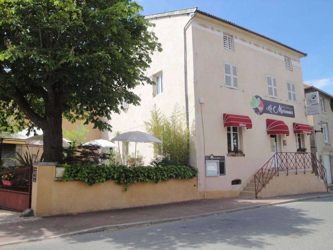 Hôtel restaurant Le Marronnier in Tramayes, Région de Mâcon