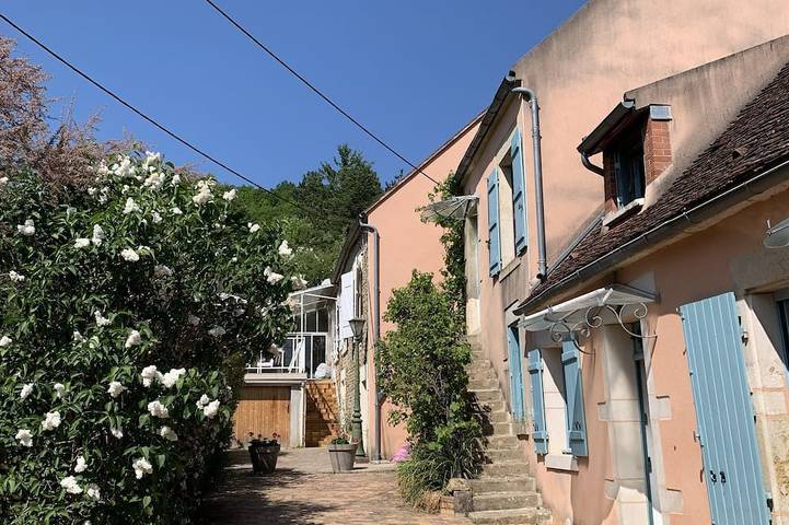 Gîte pour 9 personnes, avec Terrasse et Jardin