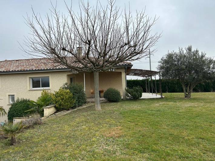 Location de vacances pour 6 personnes, avec Terrasse ainsi que Jardin et Vue à Saint-Sorlin-en-Valloire