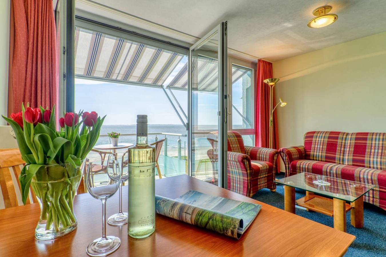 Geheel appartement, Wohnen mit Meerblick, direkt am Strand, zentral gelegen in Norderney Weststrand, Norderney