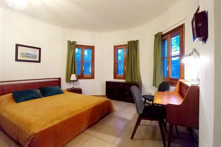 Ferienwohnung für 3 Personen, mit Terrasse und Garten sowie Pool und Whirlpool in Altafulla - 2