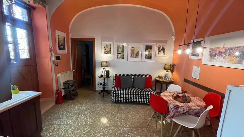 Appartamento per 4 persone, con Balcone e Terrazza nonché Giardino e Panorama a Tivoli