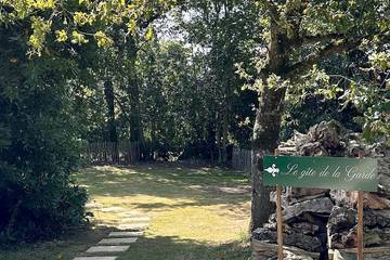 Gîte pour 7 personnes, avec jardin à Peillac