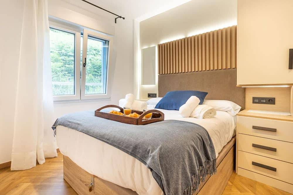 Ganze Wohnung, Modern Apartment with Stunning Terrace & Sea Views in Villaviciosa, Costa Verde (Spanien)
