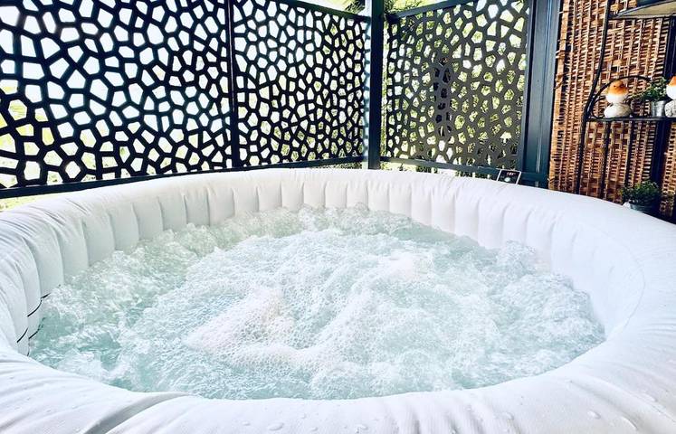 Maison de vacances pour 2 personnes, avec terrasse et jacuzzi