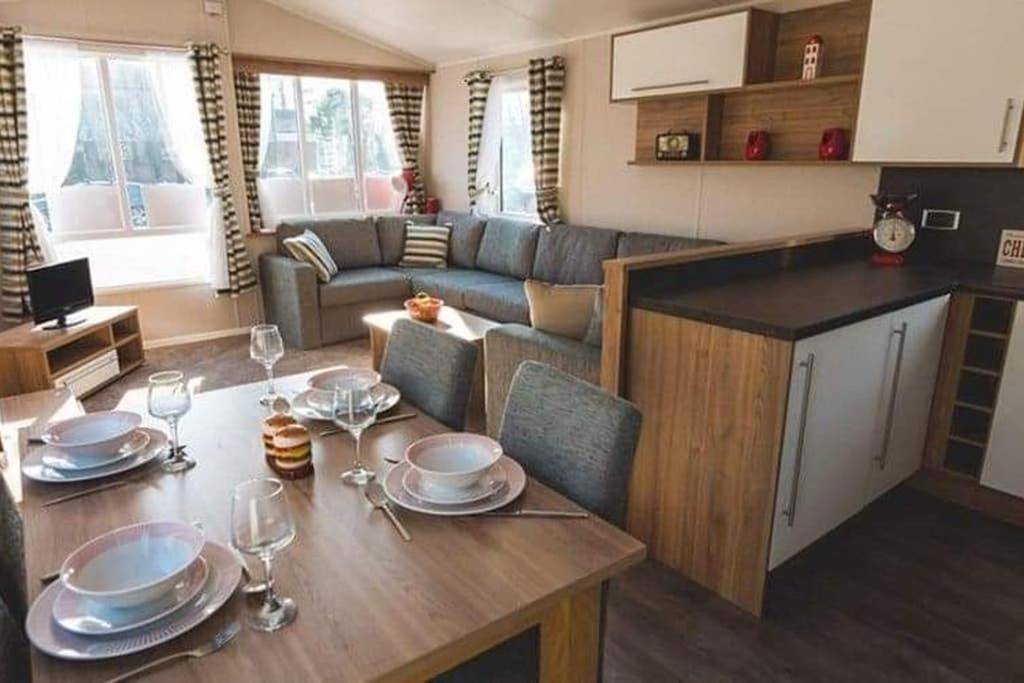 Two-Bedroom Chalet in Newquay, Cornwall