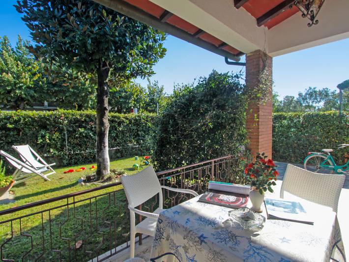 Location de vacances pour 4 personnes, avec terrasse et jardin, animaux acceptés à Forte dei Marmi - 3