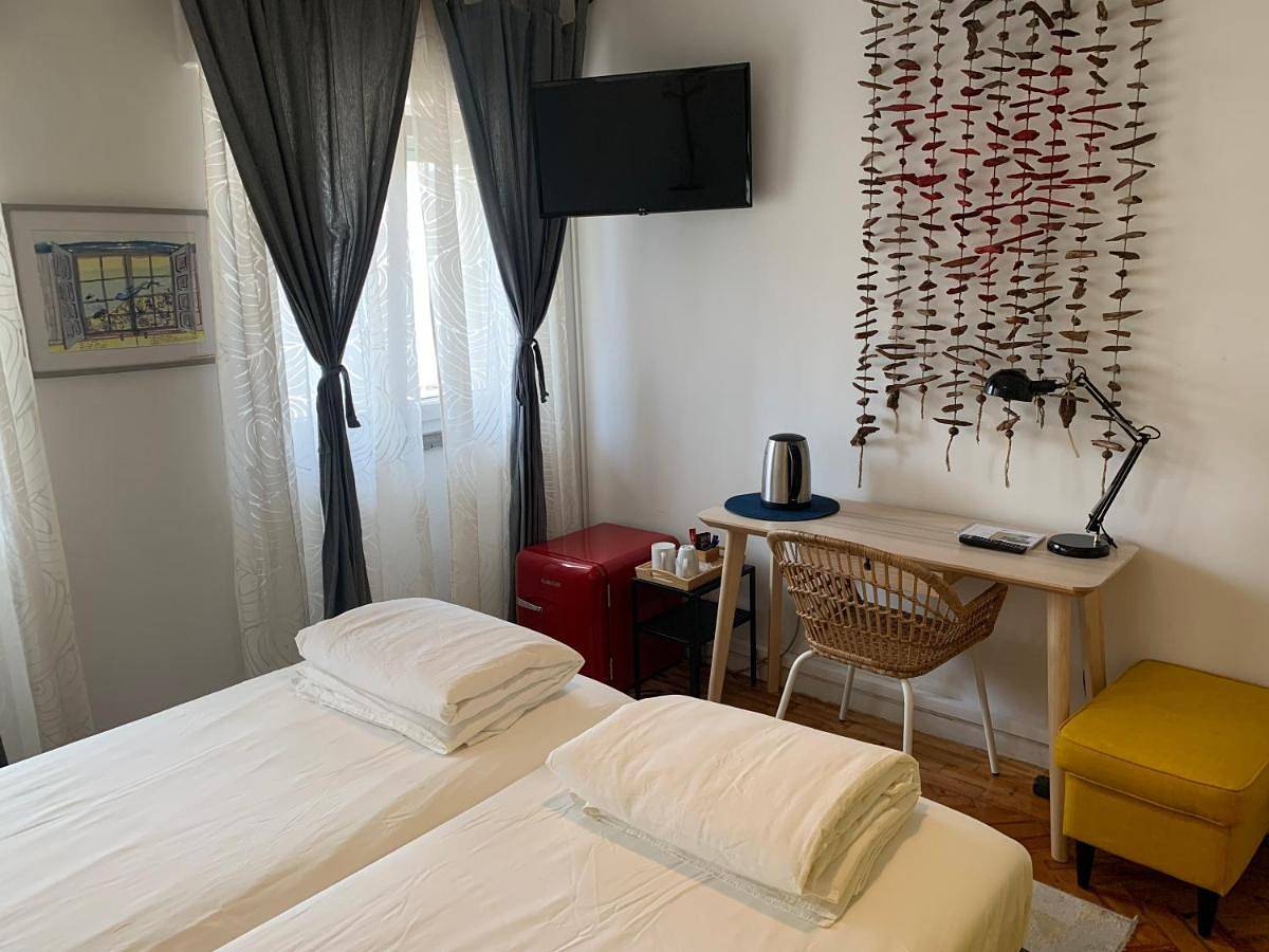 Apartamento de férias inteiro, Double Room in Paço de Arcos, Costa de Lisboa