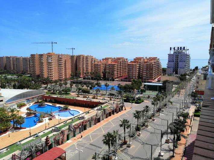Apartamento de vacaciones para 6 personas, con vistas además de jardín y piscina - 1