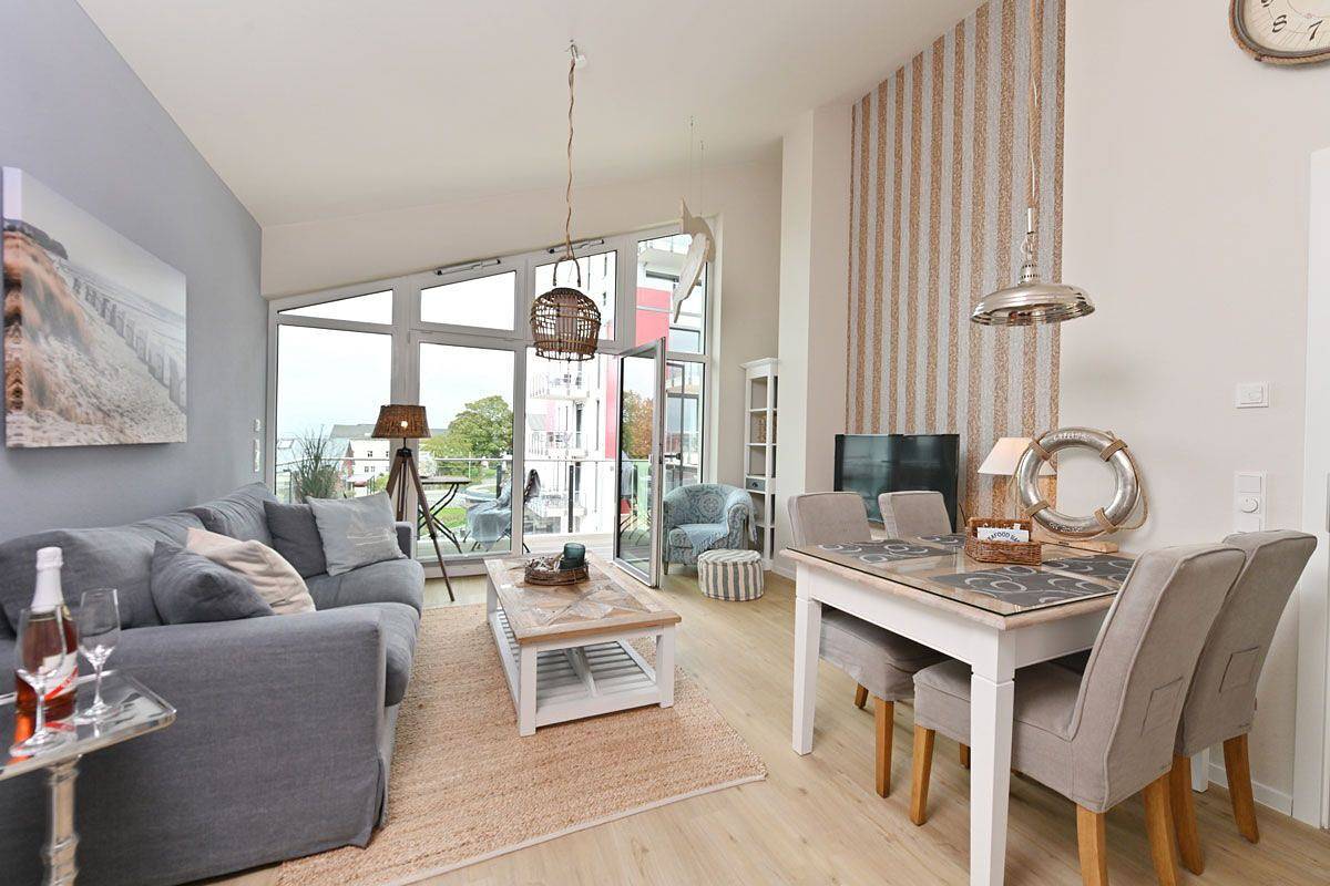 Apartamento entero, Nur 200m zum Sandstrand, Meerblick, Wlan, bis 4 Personen mit Terrasse und Sauna in Hauptstrand Glowe, Glowe
