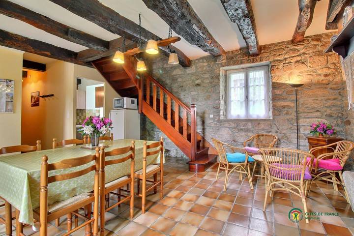 Gîte pour 6 personnes, avec jardin