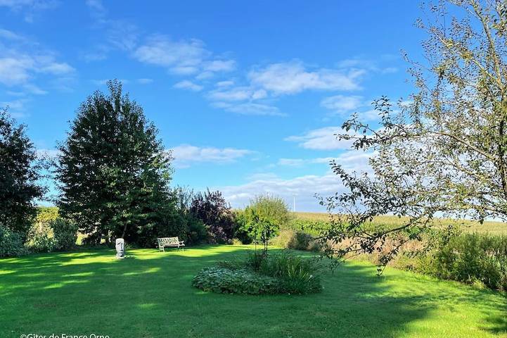 Gîte pour 2 personnes, avec jacuzzi et jardin à L'Épinay-le-Comte - 3