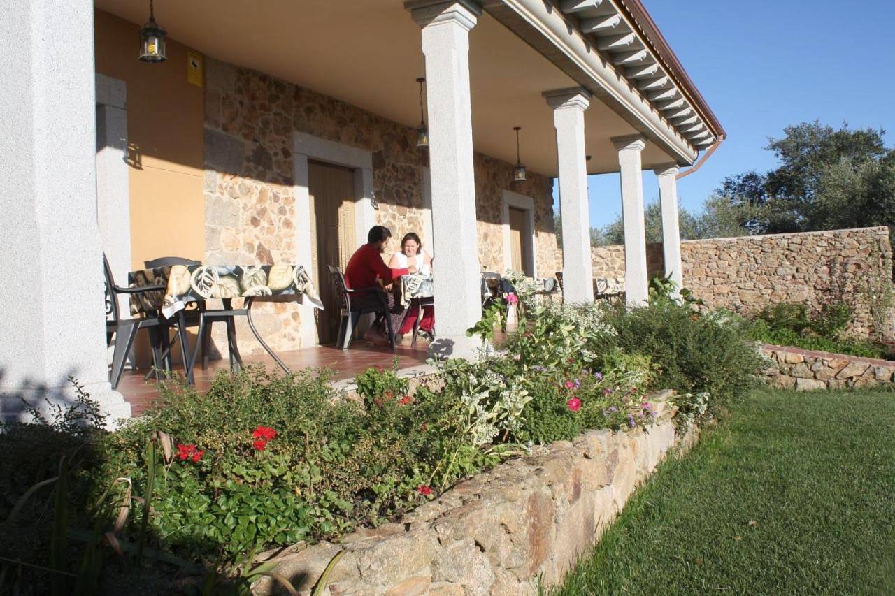 Geheel appartement, Apartamentos El Jardín del Poeta in Guijo de Granadilla, Cáceres en omgeving