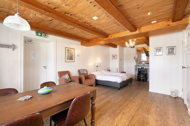 Ferienhaus für 2 Personen, mit Balkon/Terrasse und Terrasse sowie Garten in Schagen