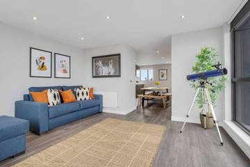 Vacation Rental for 8 Guests in Liverpool, Merseyside, Picture 1