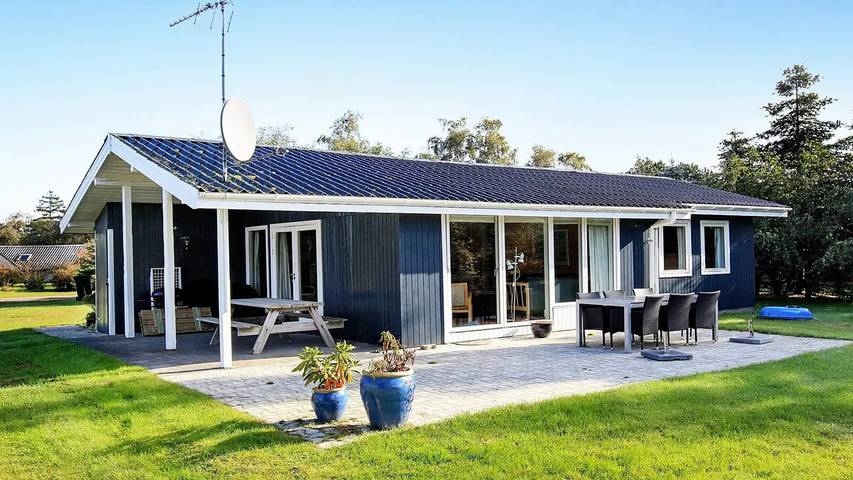 Ferienhaus für 9 Personen, mit Terrasse