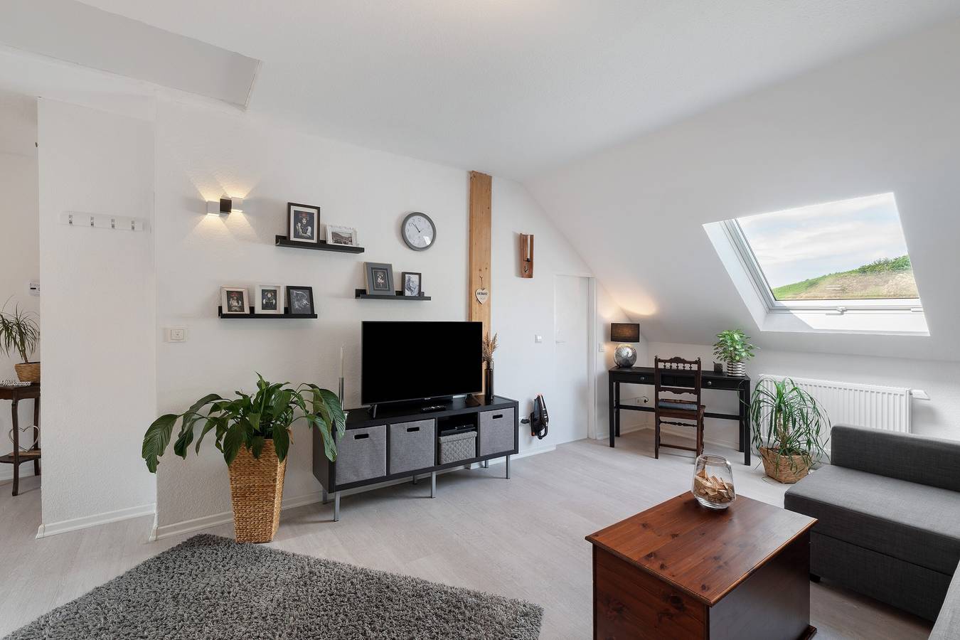 Apartamento entero, Apartamento 'Ferienwohnung Wintereck' con vistas a la montaña, Wi-Fi y aire acondicionado in Bühlertal, Northern Black Forest
