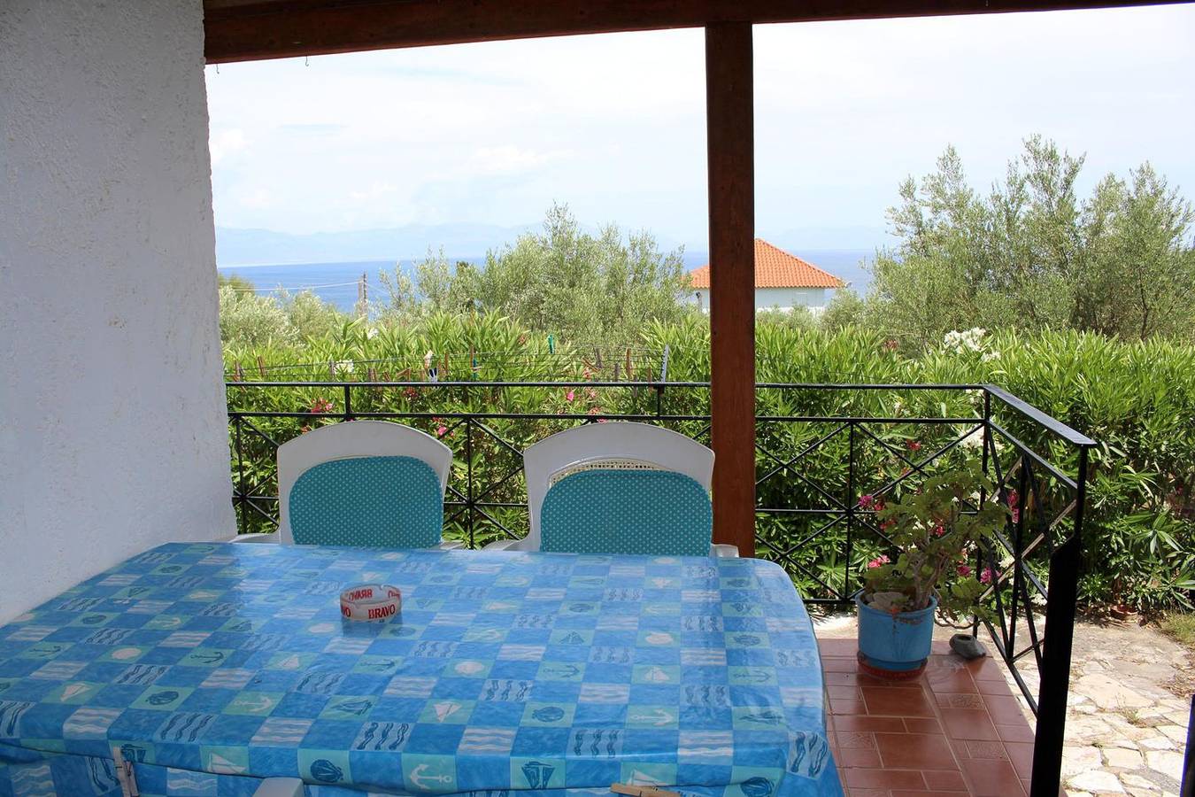 Ferienhaus inmitten von Olivenhainen, Meerblick, Wifi | Messenien, Peloponnes in Messenien