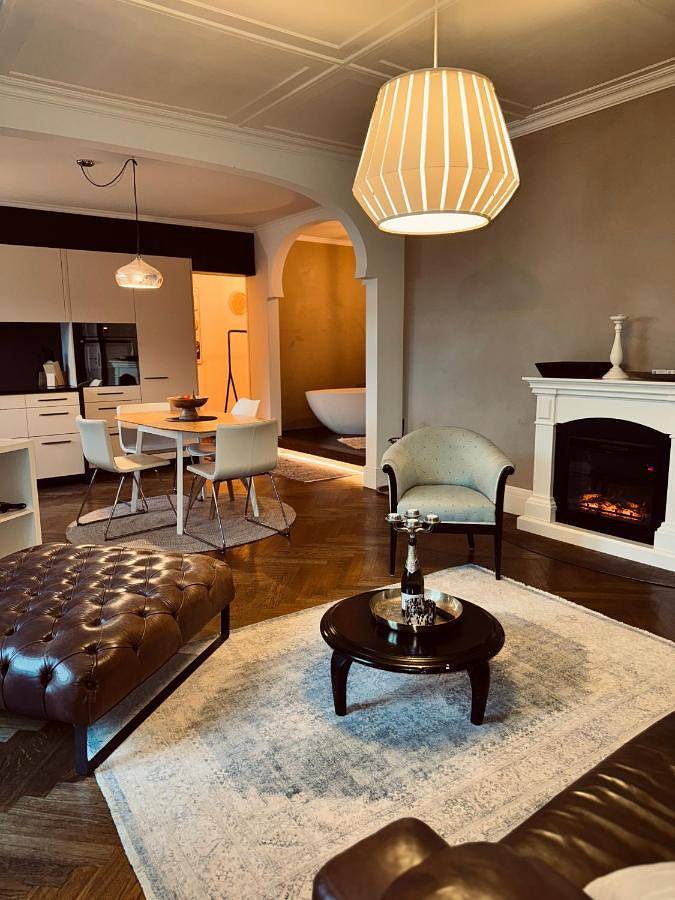 Ganze Wohnung, Atemberaubende Ferienwohnung direkt am See in Sachseln, Obwalden