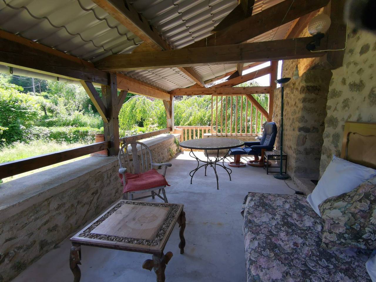 Morvan : la Maison d'Anjali in Saint-Martin-du-Puy, Parc naturel régional du Morvan