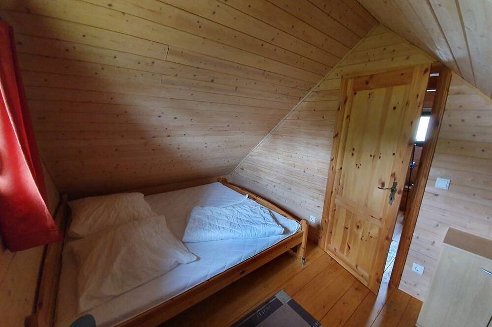 Haus 3 - Ferienhäuser Auszeit - am Großen Labussee in Zwenzow, Userin