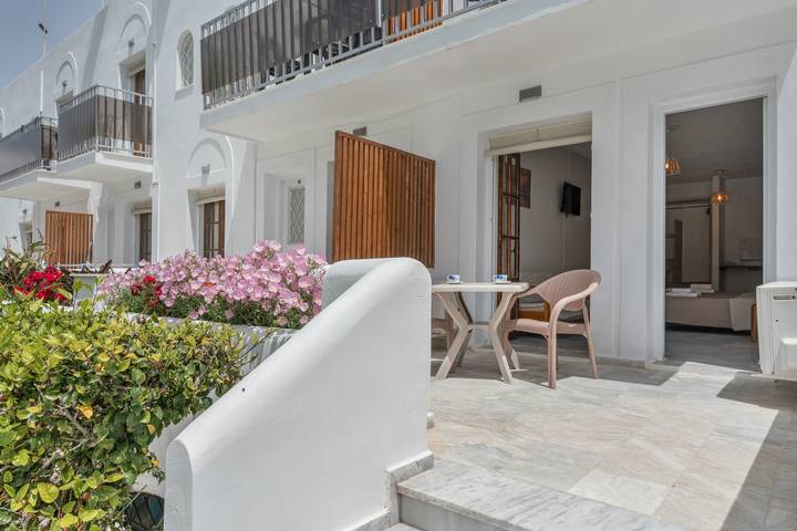 Hel lejlighed, Apartment 'Double Room No 7' with Mountain View, Wi-Fi and Air Conditioning in Kalymnos