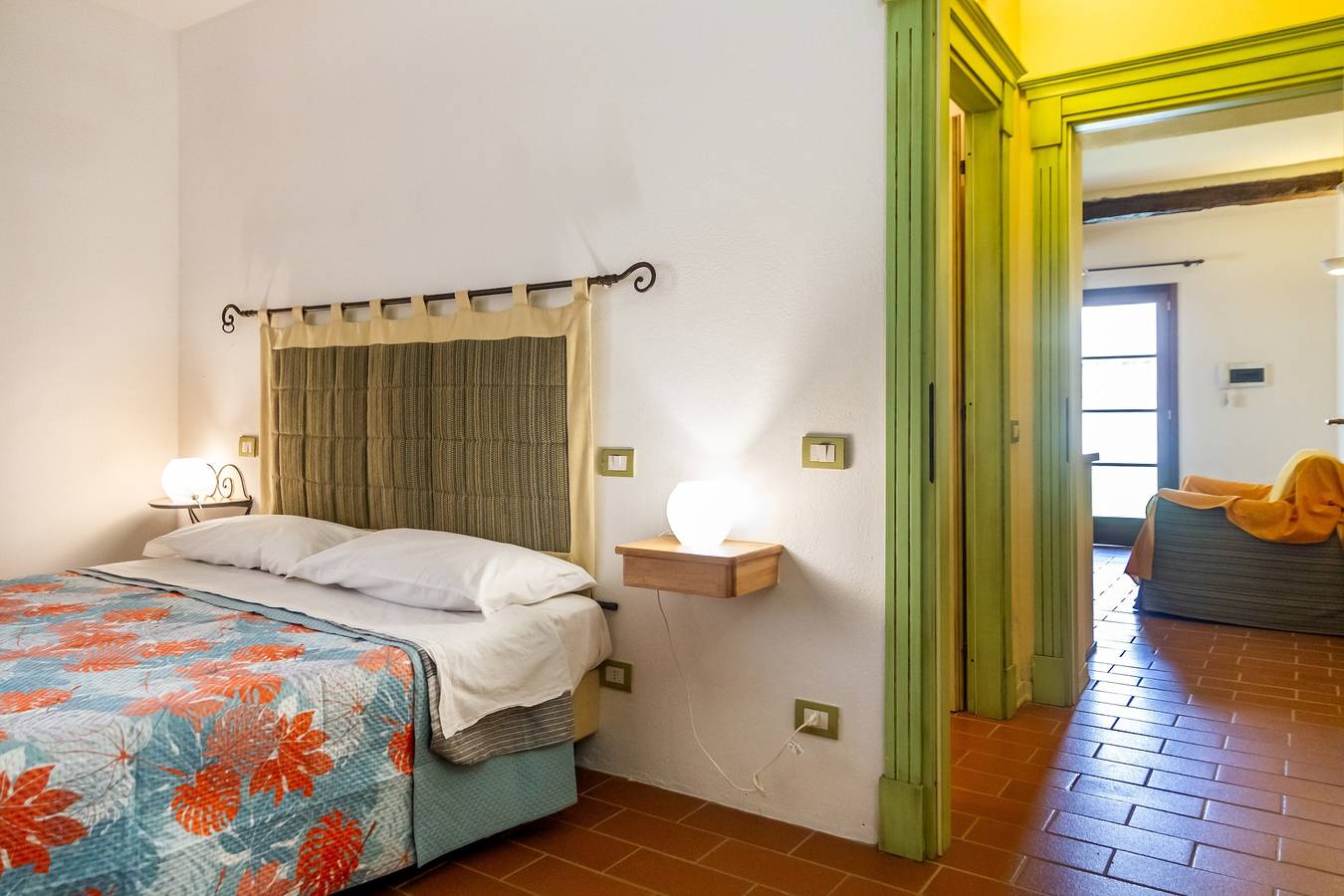 Ganze Wohnung, Ferienwohnung 'Cesare' mit Gemeinschaftspool, Wi-Fi und Klimaanlage in Campiglia Marittima, Etruskische Küste