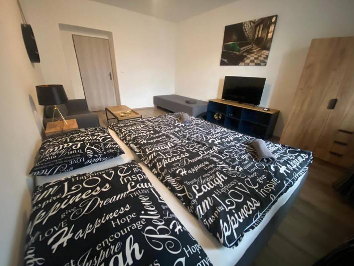 Ferienwohnung für 4 Personen, mit Garten und Terrasse in Pilsen - 4