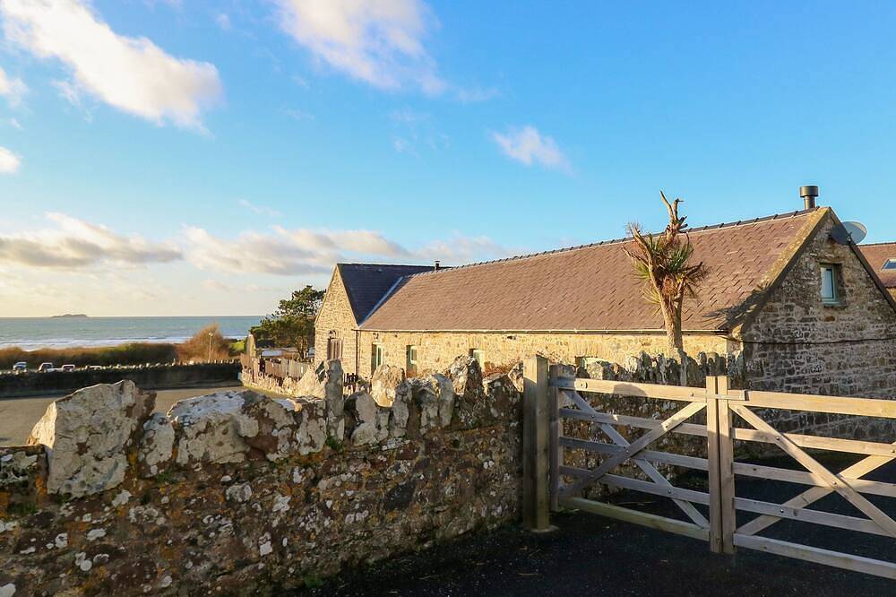 Cottage for 6 People in Broad Haven, Pembrokeshire