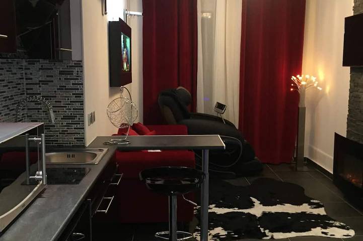 Ganze Wohnung, The Love Spa Wohnung romantische Entspannung mit Jacuzzi, Sauna ... in Lyon, Lyon und Umgebung