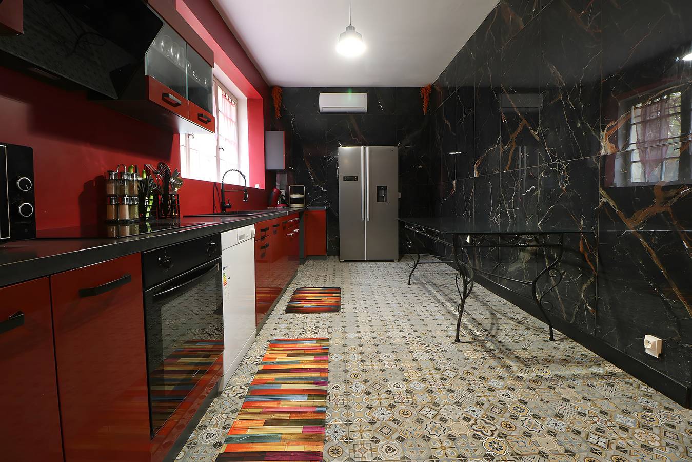 Villa 'Alhambra' with Private Terrace, Wi-Fi and Air Conditioning in Vierzon, Vierzon Region