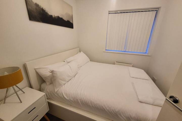 Garland Apartment House, Dartford avec Netflix in Dartford, Kent