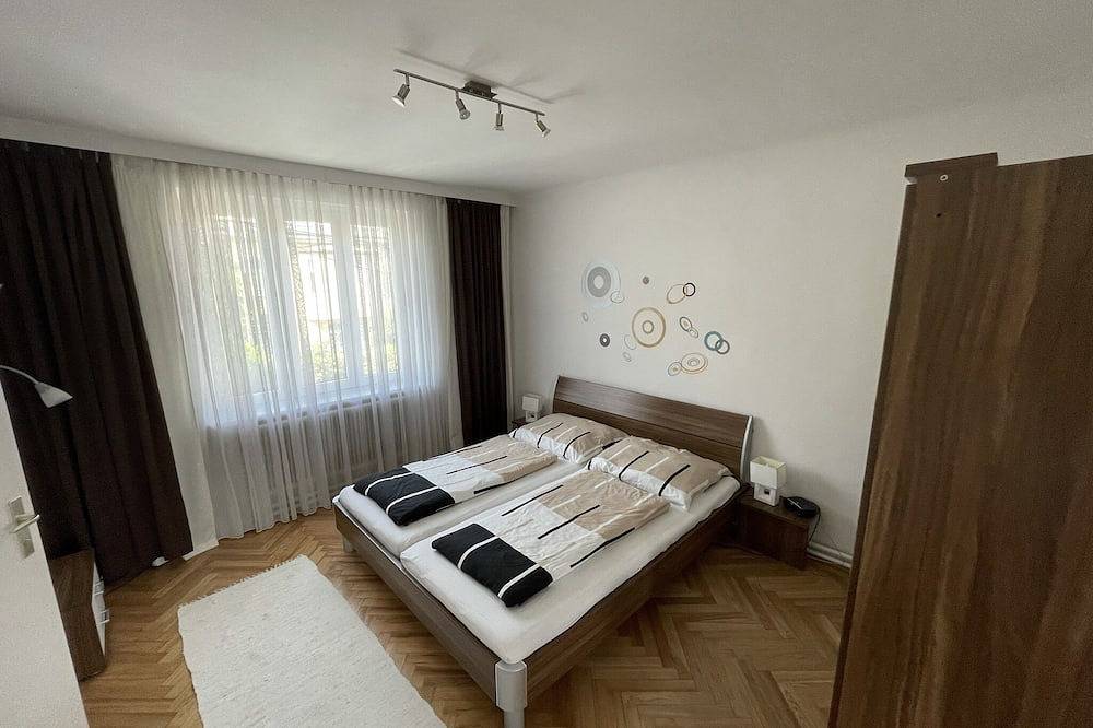 Ganze Wohnung, Apartment with terrace, view of Vienna, free parking, children welcome in Wien, Wienerwald