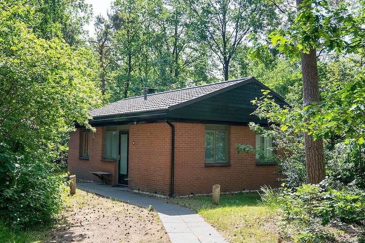 Lodge voor 2 personen, met terras en sauna in Putten