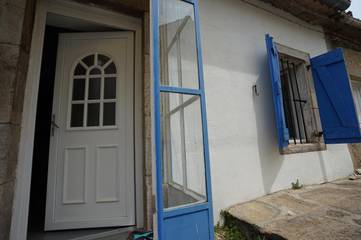 Gîte pour 3 personnes, avec jardin et vue, adapté aux familles à Prémian