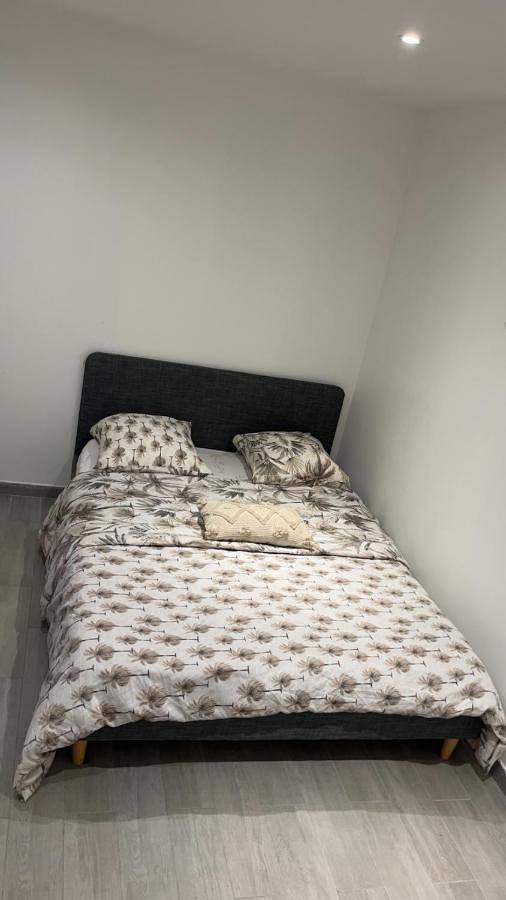 Gîte pour 2 personnes, avec terrasse à Élancourt - 3