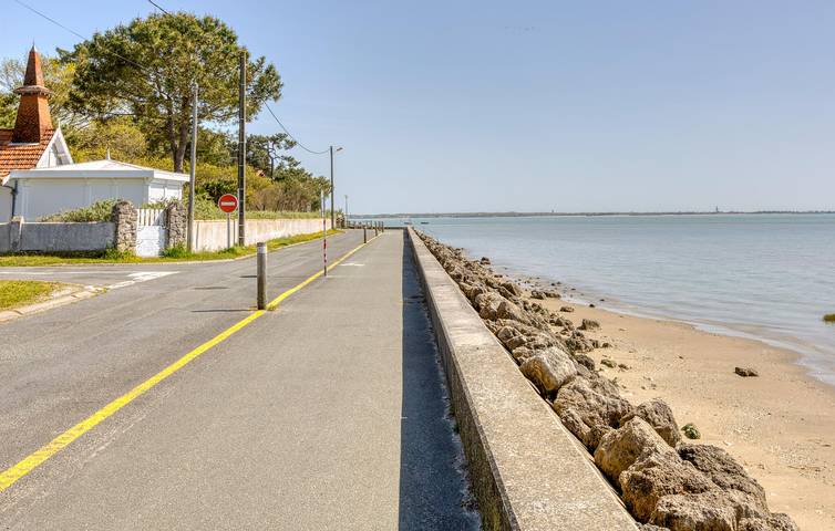 Appartement avec vue sur la mer, WiFi et parking in Saint-Trojan-les-Bains, Côte de Beauté