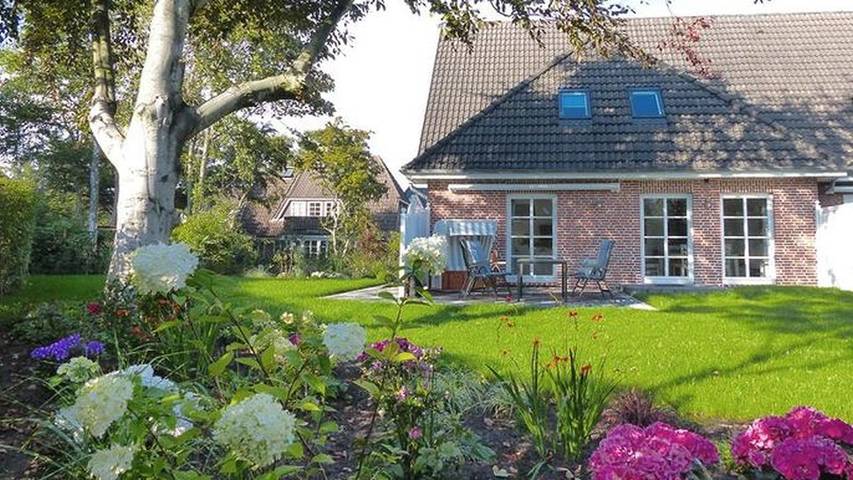 Ferienhaus für 4 Personen, mit Terrasse und Garten sowie Sauna - 1