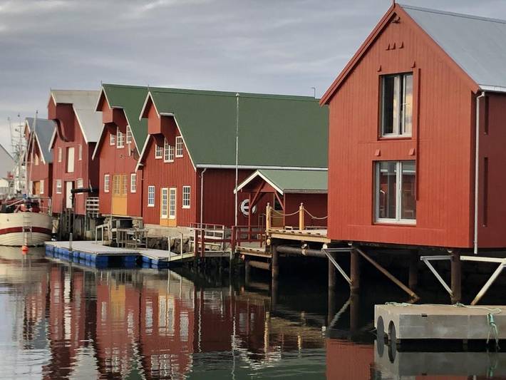 Ferienwohnung für 6 Personen, mit Terrasse und Ausblick in Bud