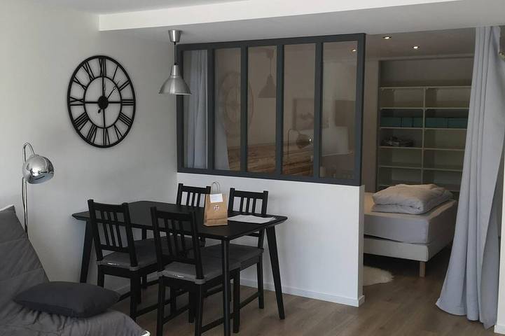 Location de vacances pour 4 personnes, avec terrasse et jardin à Cambo-les-Bains