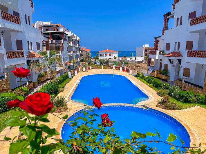 Gîte pour 8 personnes, avec jacuzzi ainsi que piscine et jardin dans Oued Laou - 3