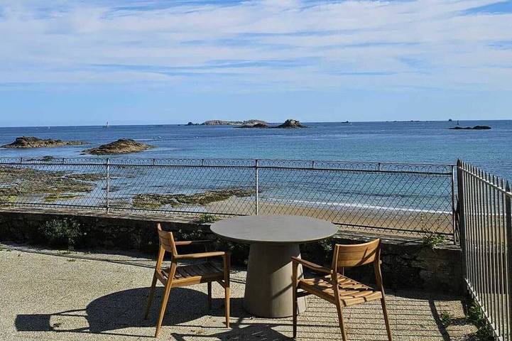 Gîte pour 2 personnes dans Saint-Énogat