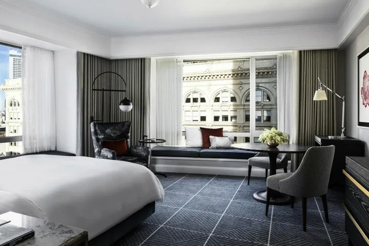 Hotel para 3 personas, con vistas además de sauna y terraza - 1