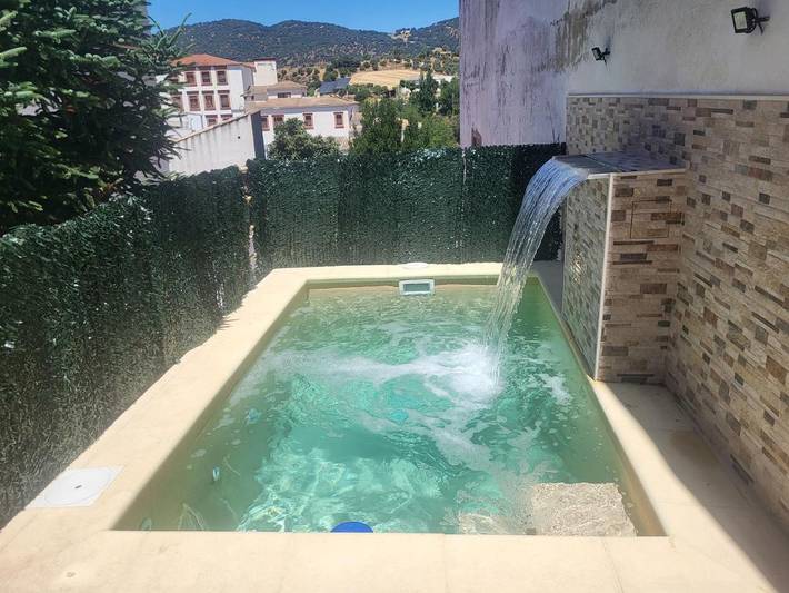 Casa rural para 9 personas, con Balcón y Terraza además de Jardín y Piscina en Arriate