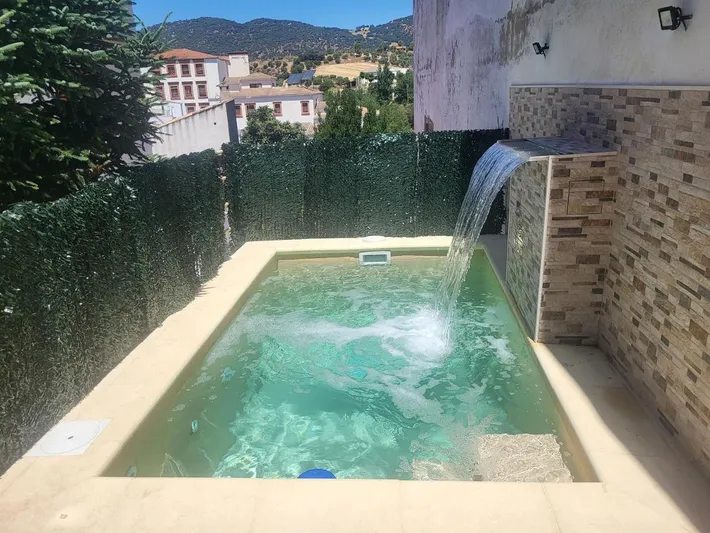 Maison de campagne pour 9 personnes, avec jardin ainsi que piscine et vue, adapté aux familles - 1