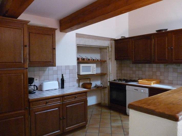 Gîte pour 6 personnes, avec piscine ainsi que jardin et vue à Milhaud - 4