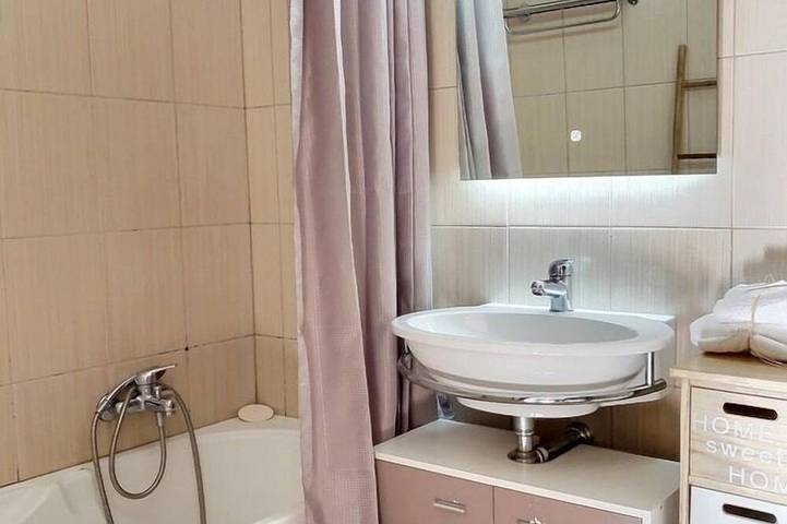 Apartamento entero, Near Lozari beach, cosy apartment in Losari, Belgodère